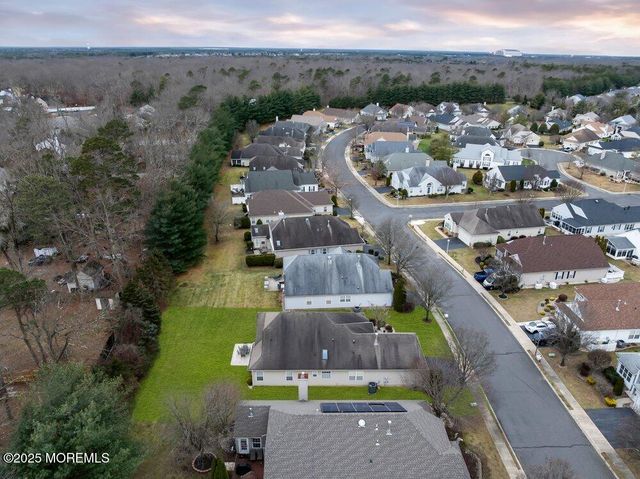 54 Drayton Road, Manchester, NJ 08759