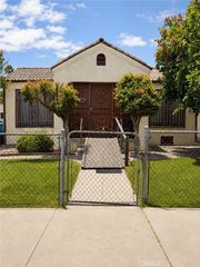 3045 Field Avenue, Los Angeles, CA 90016