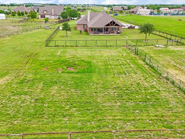 111 Petes Court, Ponder, TX 76259