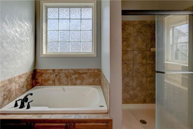 3705 N 153rd Street, Basehor, KS 66007