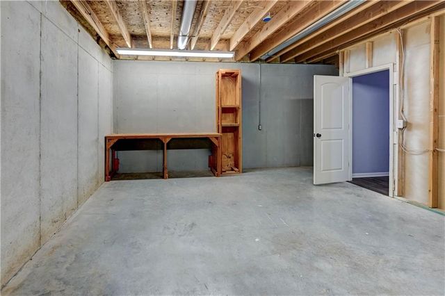 3705 N 153rd Street, Basehor, KS 66007