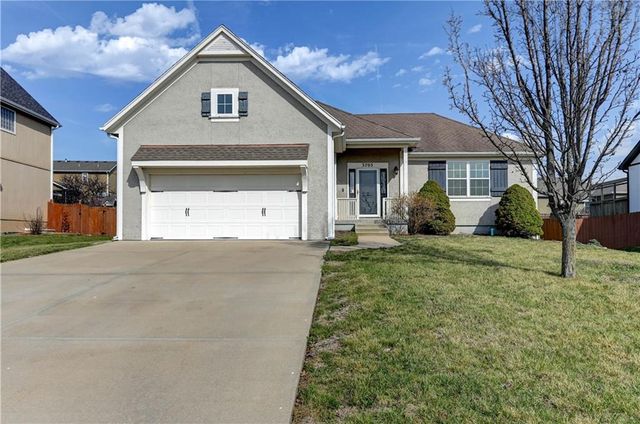 3705 N 153rd Street, Basehor, KS 66007