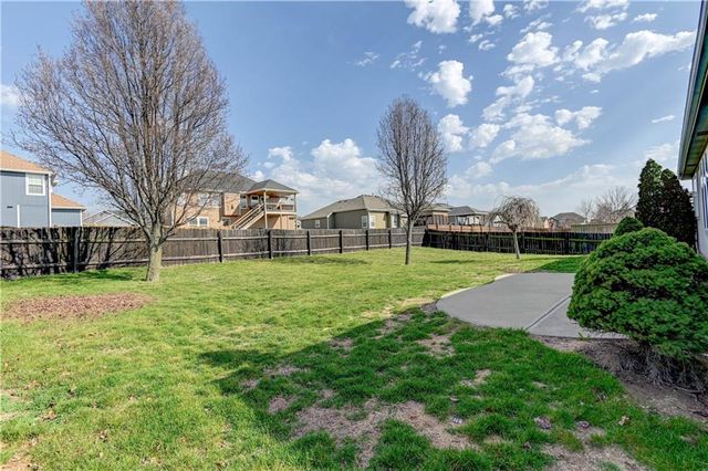 3705 N 153rd Street, Basehor, KS 66007