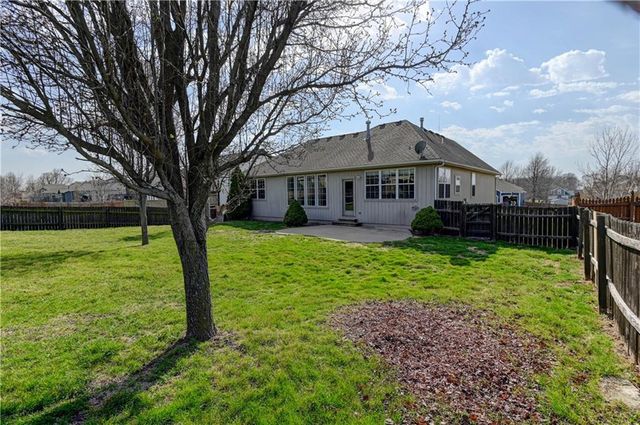 3705 N 153rd Street, Basehor, KS 66007
