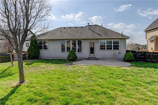 3705 N 153rd Street, Basehor, KS 66007