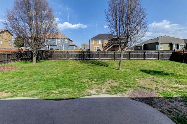 3705 N 153rd Street, Basehor, KS 66007