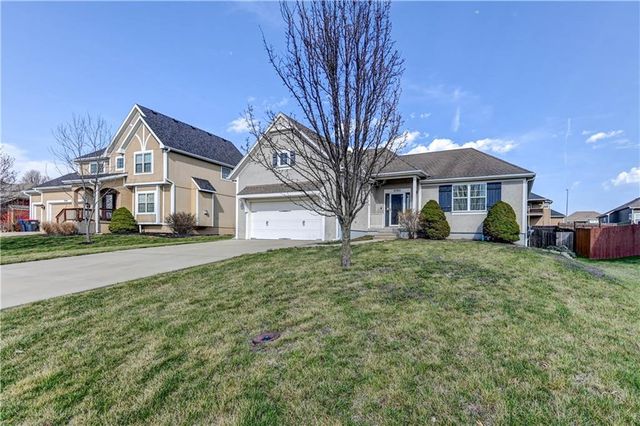 3705 N 153rd Street, Basehor, KS 66007