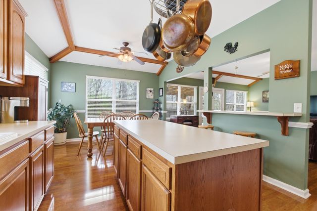 9207 Mockingbird Hills Ct, Bon Aqua, TN 37025
