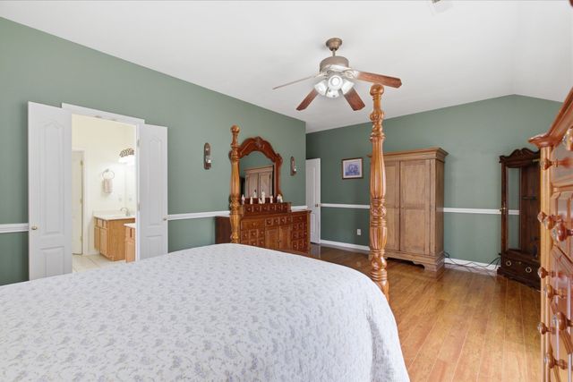 9207 Mockingbird Hills Ct, Bon Aqua, TN 37025