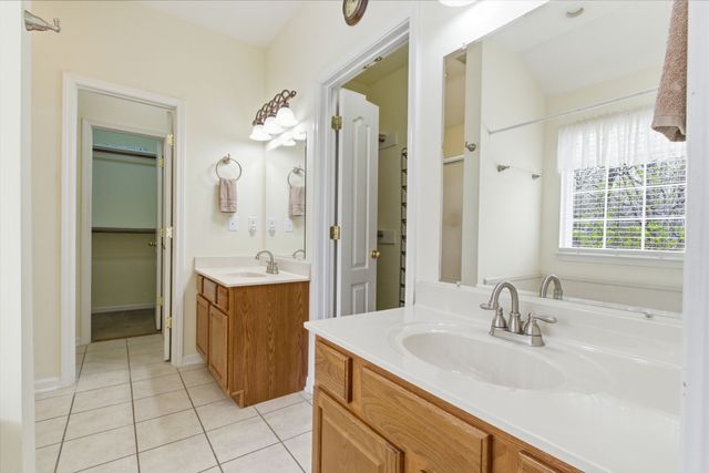 9207 Mockingbird Hills Ct, Bon Aqua, TN 37025