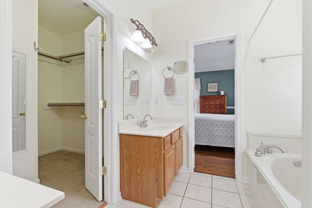 9207 Mockingbird Hills Ct, Bon Aqua, TN 37025