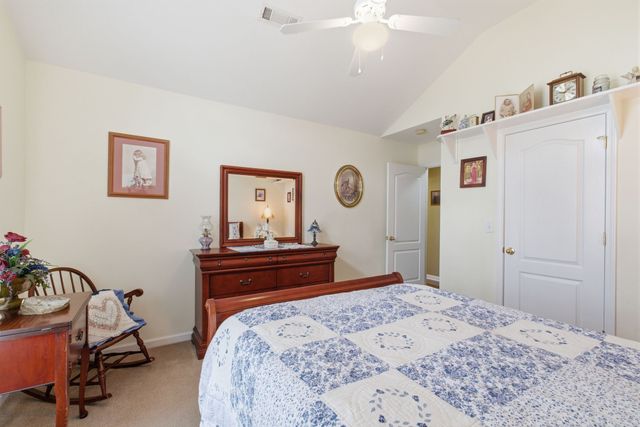 9207 Mockingbird Hills Ct, Bon Aqua, TN 37025