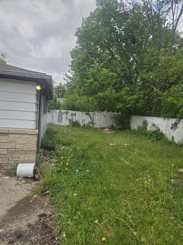 5371 N 61st STREET, Milwaukee, WI 53218