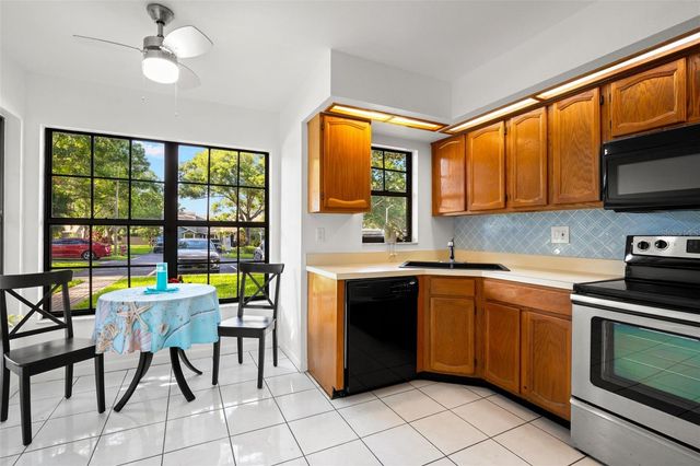 2668 BENTLEY DRIVE, Palm Harbor, FL 34684