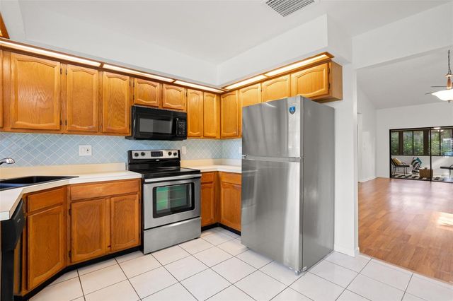 2668 BENTLEY DRIVE, Palm Harbor, FL 34684