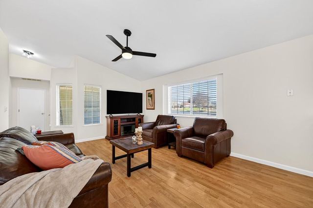 8312 Fintown Ct, Sacramento, CA 95828