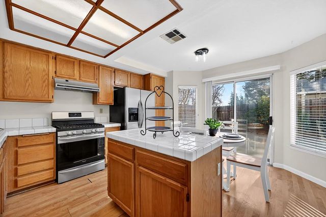 8312 Fintown Ct, Sacramento, CA 95828