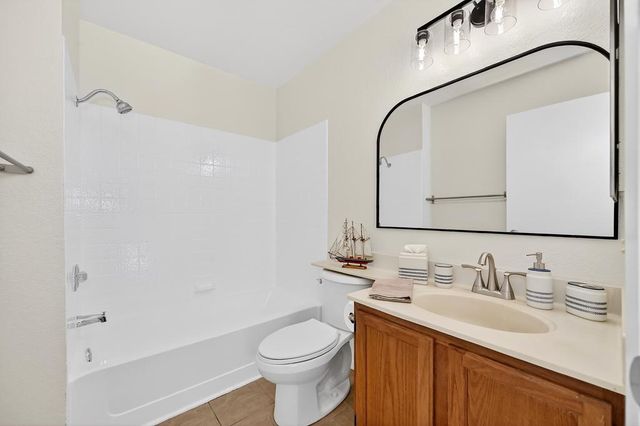 8312 Fintown Ct, Sacramento, CA 95828