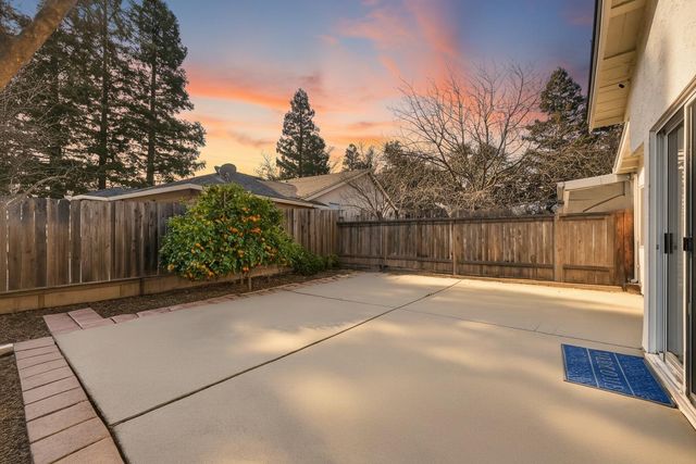 8312 Fintown Ct, Sacramento, CA 95828