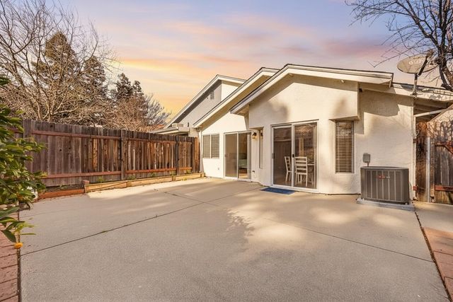 8312 Fintown Ct, Sacramento, CA 95828