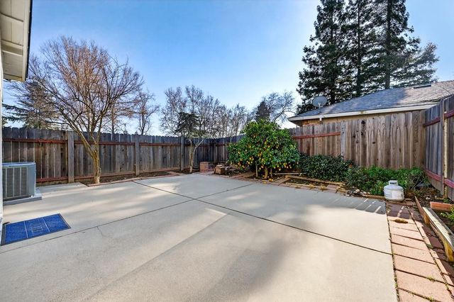 8312 Fintown Ct, Sacramento, CA 95828