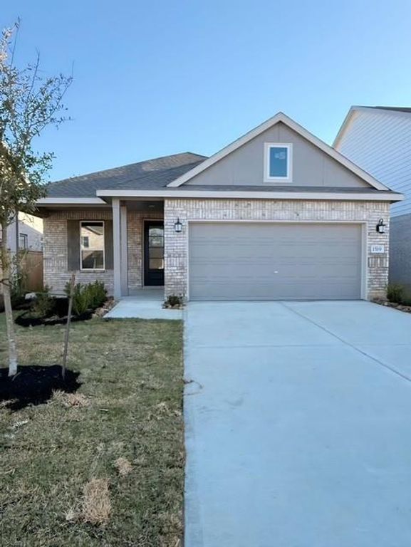 2029 Solstice Landing Drive, Brookshire, TX 77423
