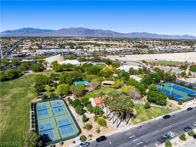 3400 Kapalua Bay Drive, Las Vegas, NV 89129