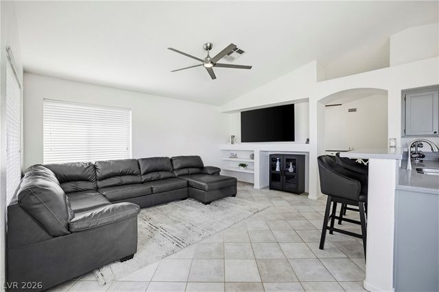 3400 Kapalua Bay Drive, Las Vegas, NV 89129