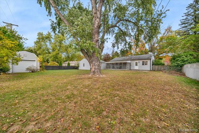 3712 Grafton Street, Orion Twp, MI 48359