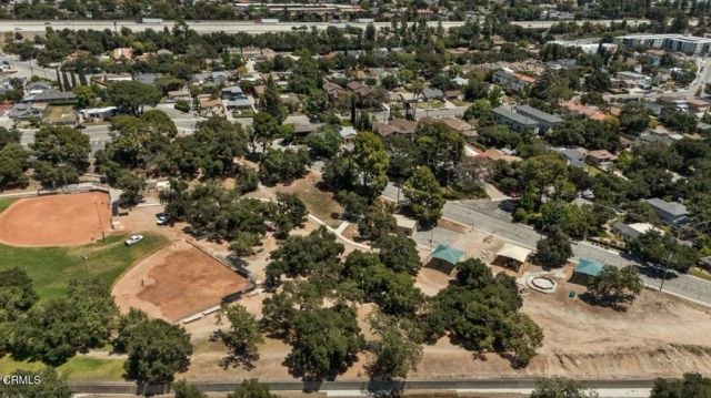 3359 Mills Avenue, La Crescenta, CA 91214