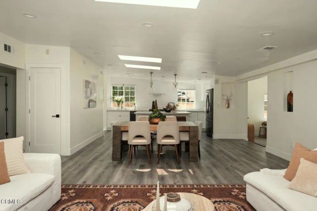 3359 Mills Avenue, La Crescenta, CA 91214