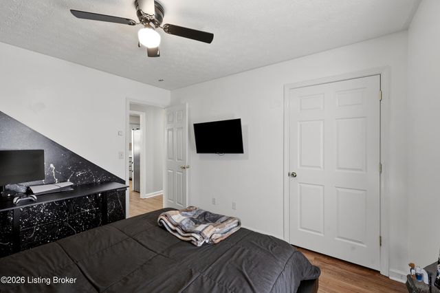 1112 Wood Glen Dr, Frankfort, KY 40601