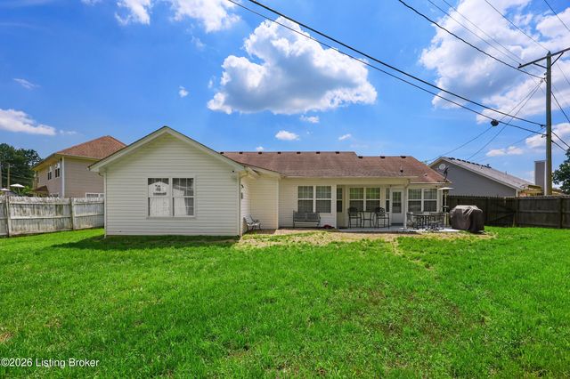 1112 Wood Glen Dr, Frankfort, KY 40601