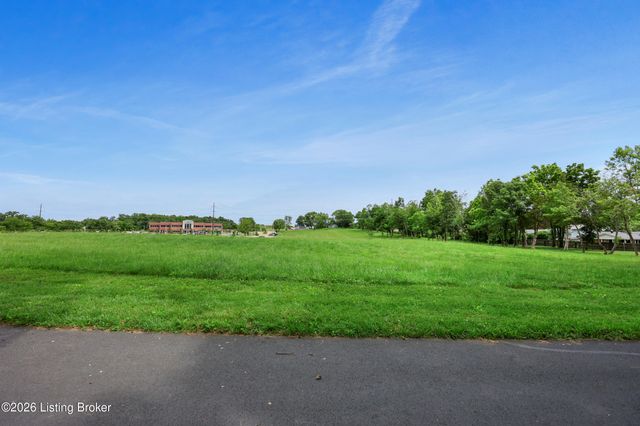 1112 Wood Glen Dr, Frankfort, KY 40601
