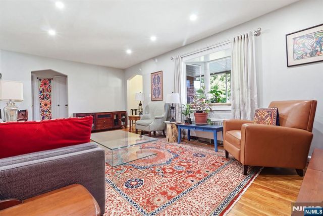 0-22 Saddle River, Fair Lawn, NJ 07410