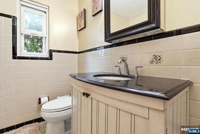 0-22 Saddle River, Fair Lawn, NJ 07410