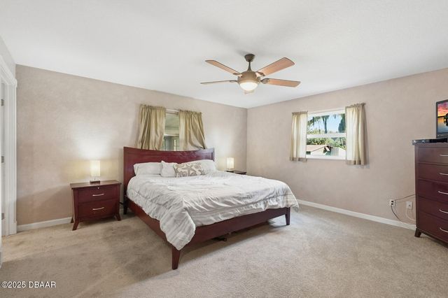 191 Howes Street, Oak Hill, FL 32759