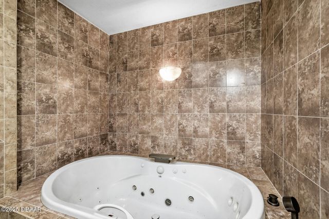 191 Howes Street, Oak Hill, FL 32759