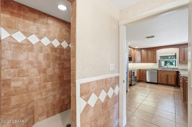 191 Howes Street, Oak Hill, FL 32759