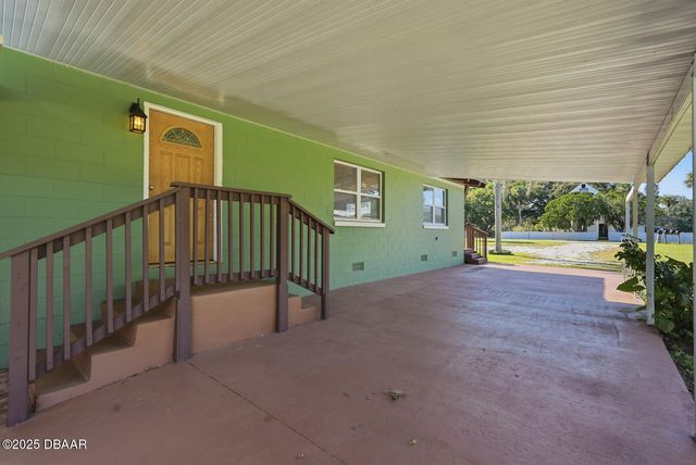 191 Howes Street, Oak Hill, FL 32759