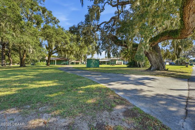 191 Howes Street, Oak Hill, FL 32759