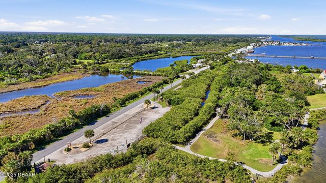 191 Howes Street, Oak Hill, FL 32759