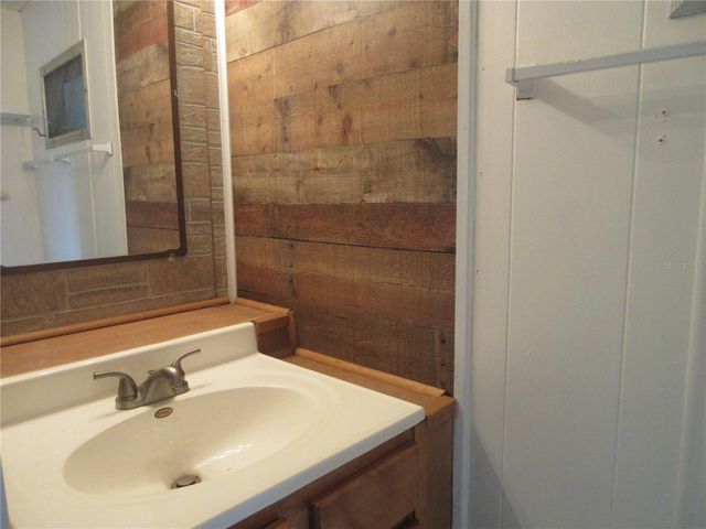 17350 SE 66TH STREET, Ocklawaha, FL 32179