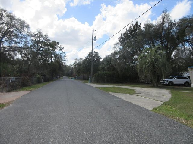 17350 SE 66TH STREET, Ocklawaha, FL 32179