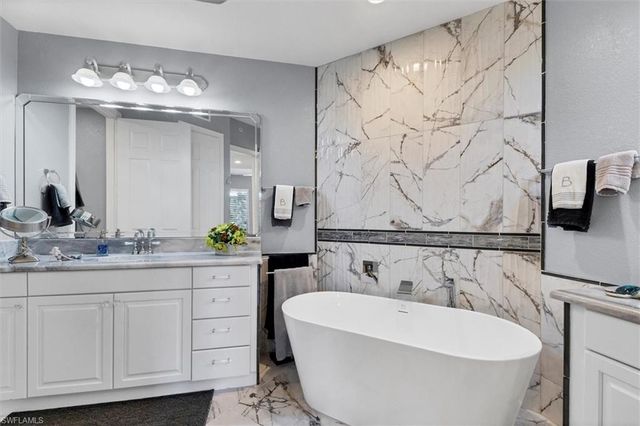 97 Vivante BLVD 204, Punta Gorda, FL 33950