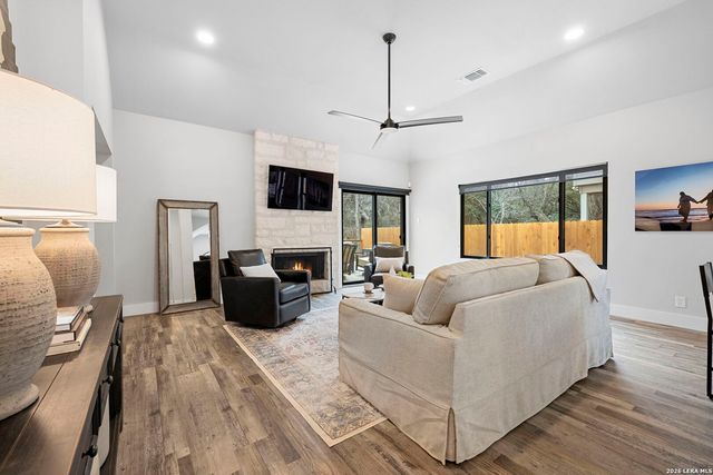 14222 Red Maple Wood, San Antonio, TX 78249