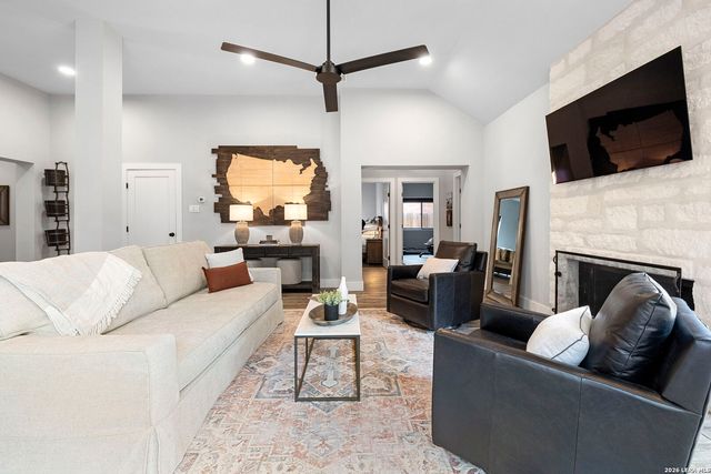 14222 Red Maple Wood, San Antonio, TX 78249