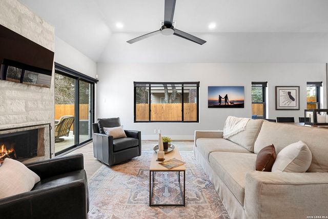 14222 Red Maple Wood, San Antonio, TX 78249