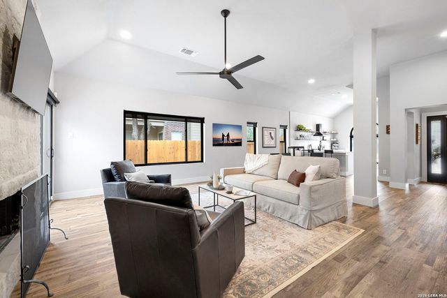 14222 Red Maple Wood, San Antonio, TX 78249