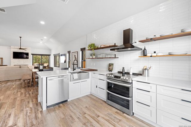 14222 Red Maple Wood, San Antonio, TX 78249